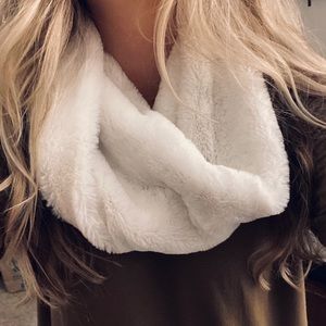 Banana Republic Faux Fur Scarf